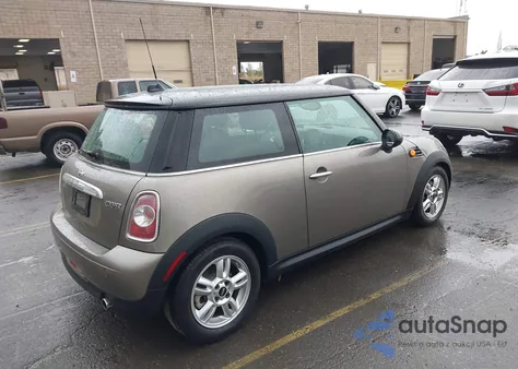 2012 Mini Cooper из США, поврежденный, VIN WMWSU3C5XCT262971